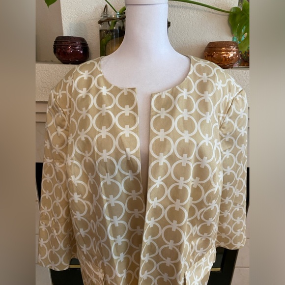 Talbots Woman Stretch Jacket, 3/4 Sleeves, Cream & White, Size 18W - Picture 2 of 12